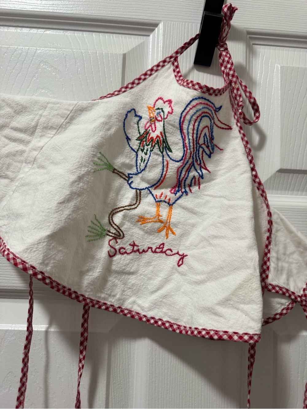 Embroidered Rooster 'Saturday' Kids Tie Around - White with Red Trim